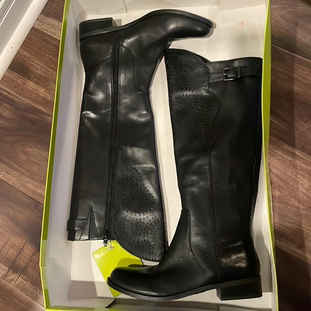 New Under knee black boots 7.5 GIANNI BINI
